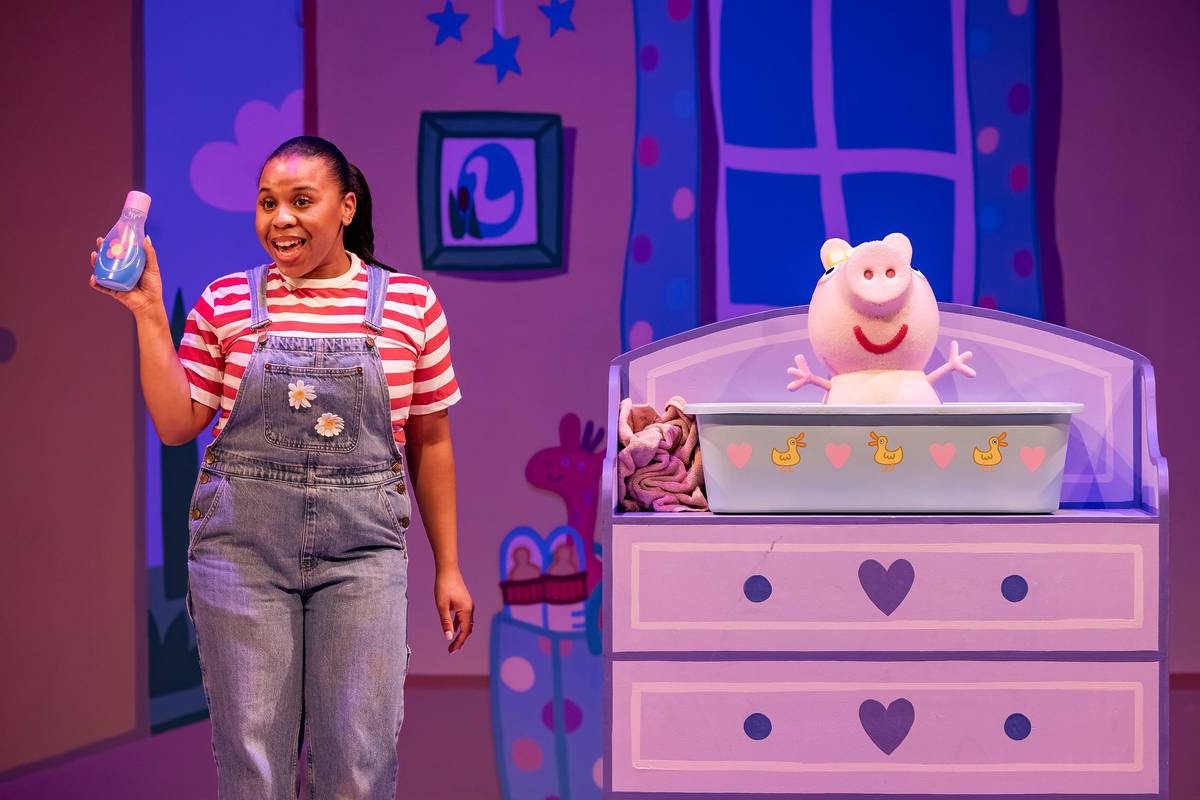 peppa pig's big family show coming to salford the lowry