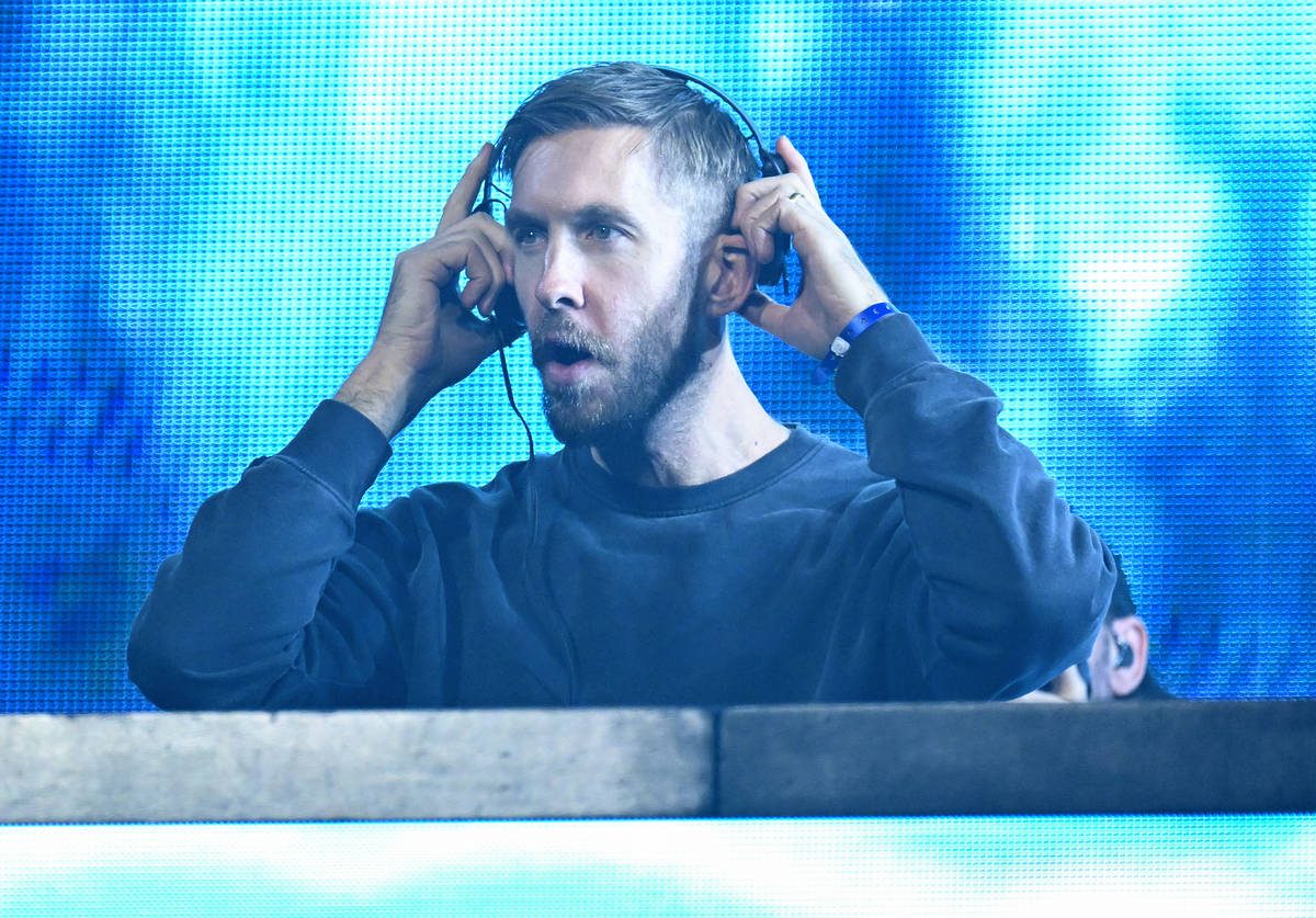 calvin harris dj headlining paklife
