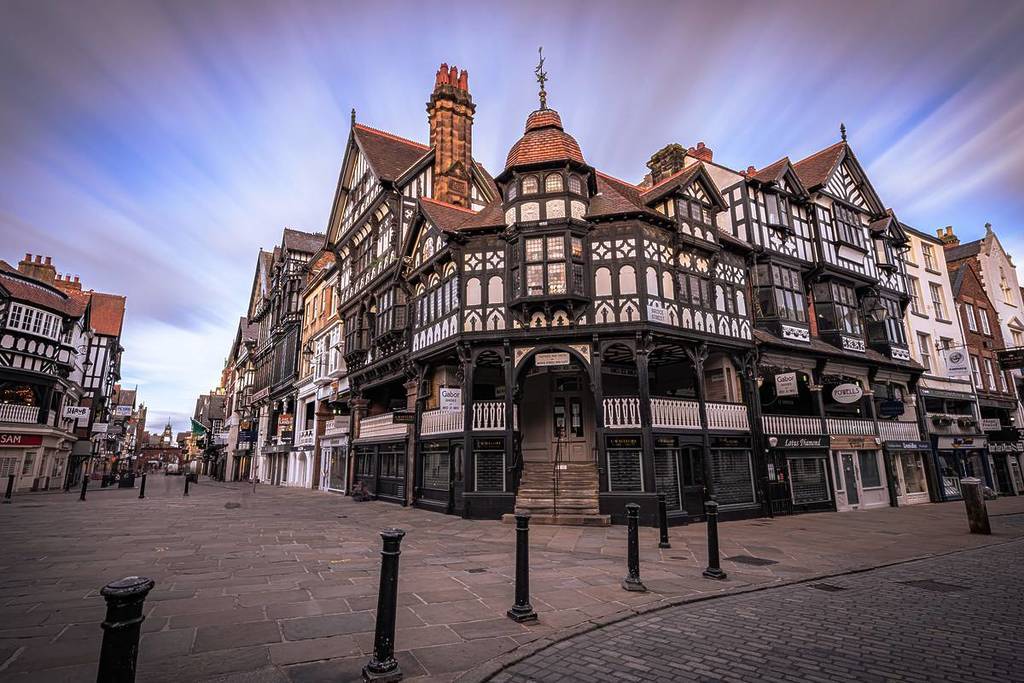 This 1,950-Year-Old Former Roman Fortress Near Manchester Has Officially Outranked Venice & Rome For Architectural Beauty – The Best Way To Reach Its Medieval Streets & How It Achieves The “Golden Ratio”