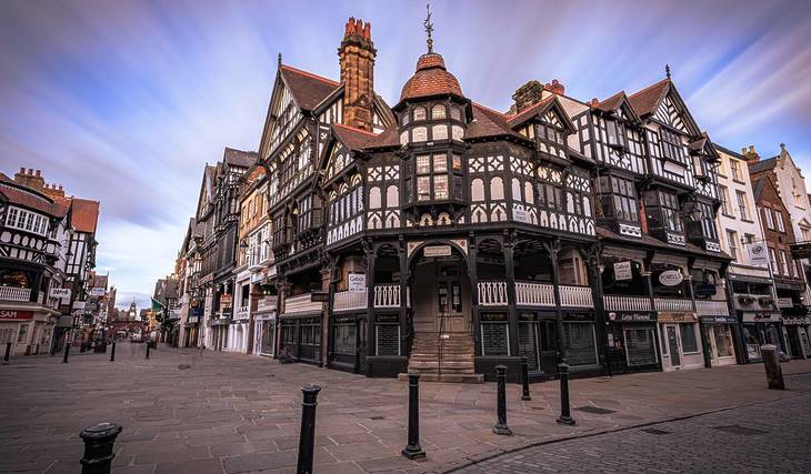This 1,950-Year-Old Former Roman Fortress Near Manchester Has Officially Outranked Venice & Rome For Architectural Beauty – The Best Way To Reach Its Medieval Streets & How It Achieves The “Golden Ratio”