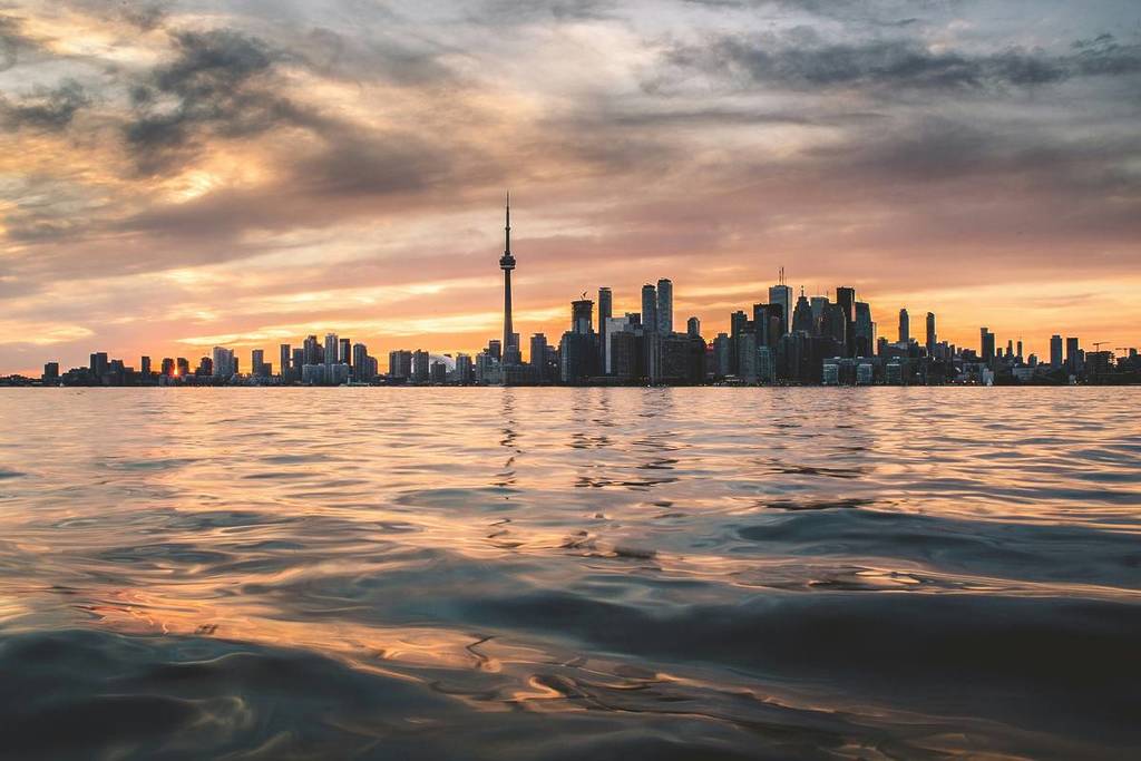 toronto skyline manchester to canada flights
