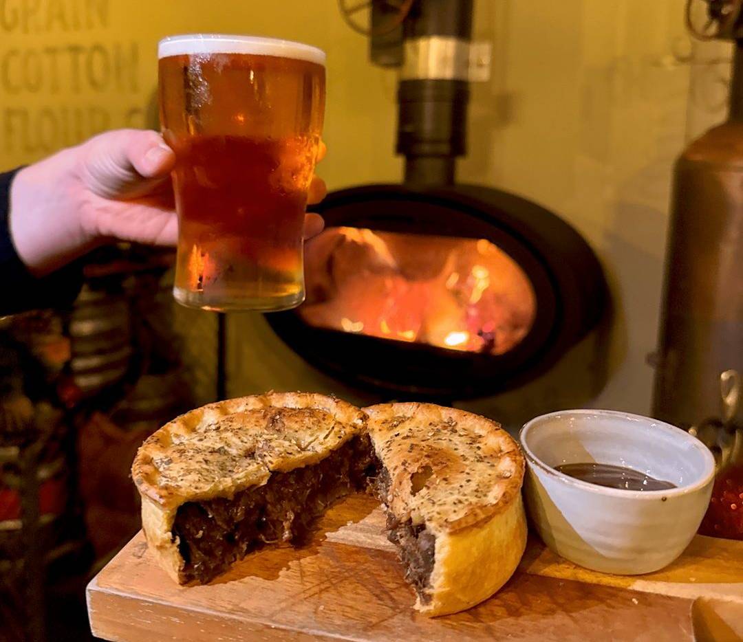 stables tavern pie testers with pint