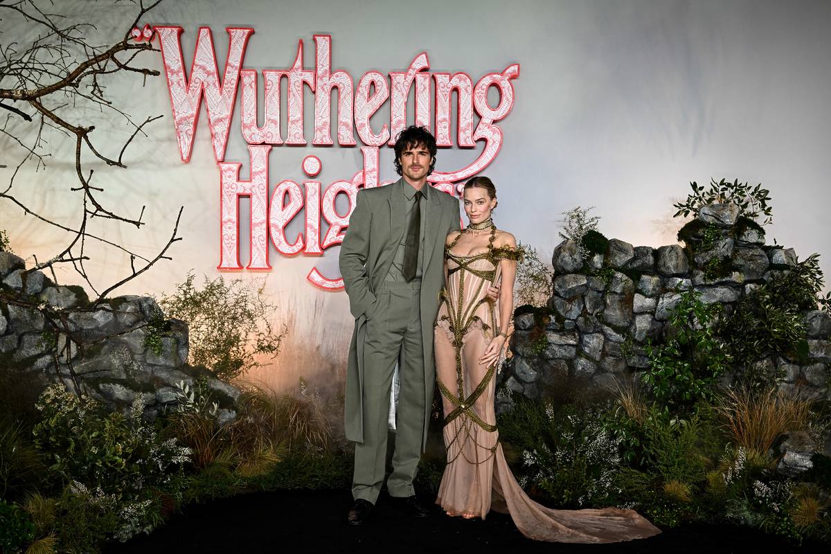 wuthering heights premiere london jacob elordi margot robbie filming locations near manchester yorkshire