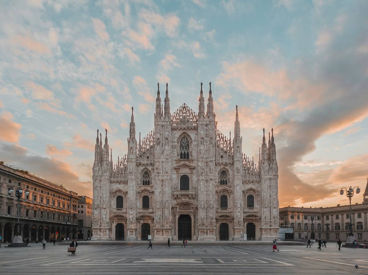milan duomo cathedral february flights manchester