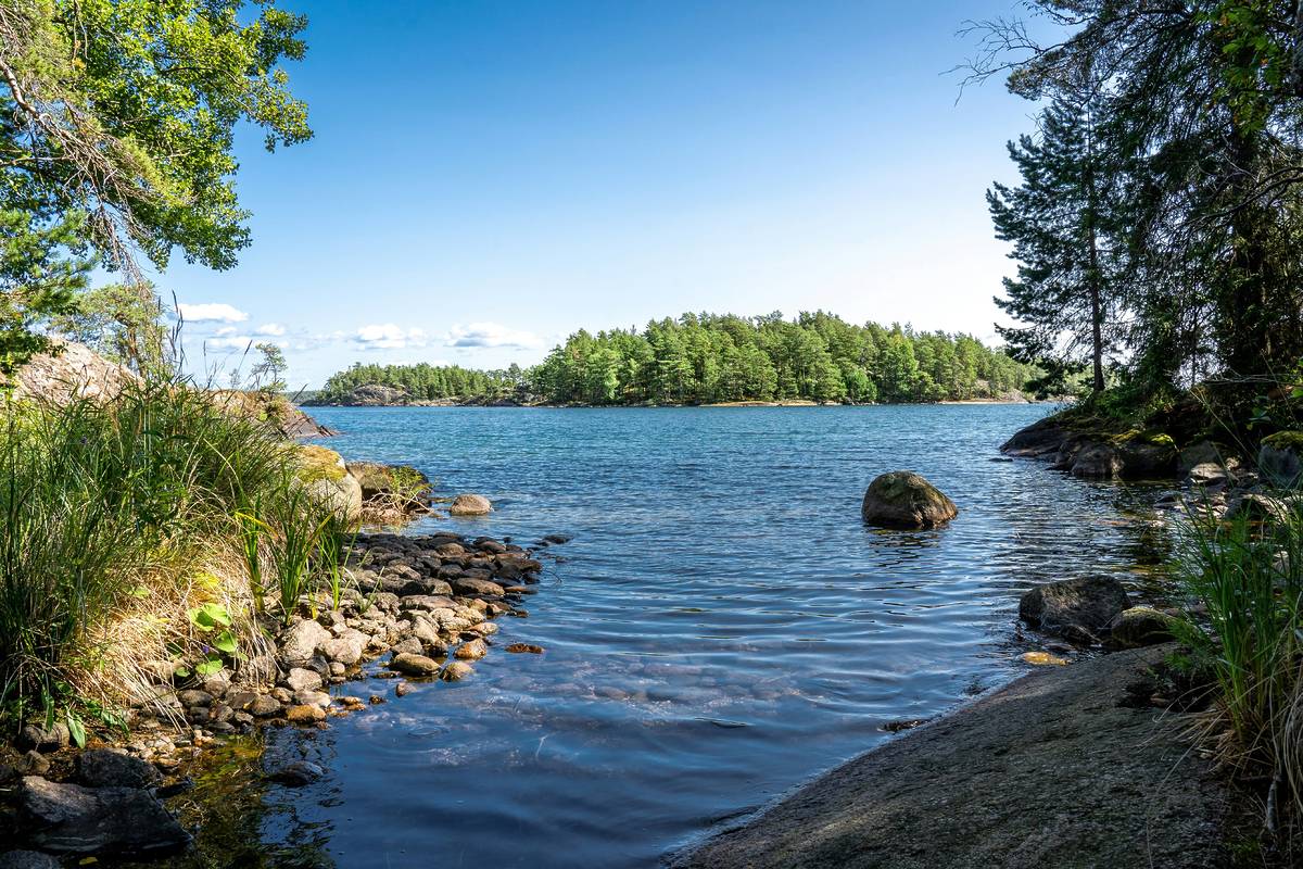 lake sweden sunny gothenburg from manchester flights