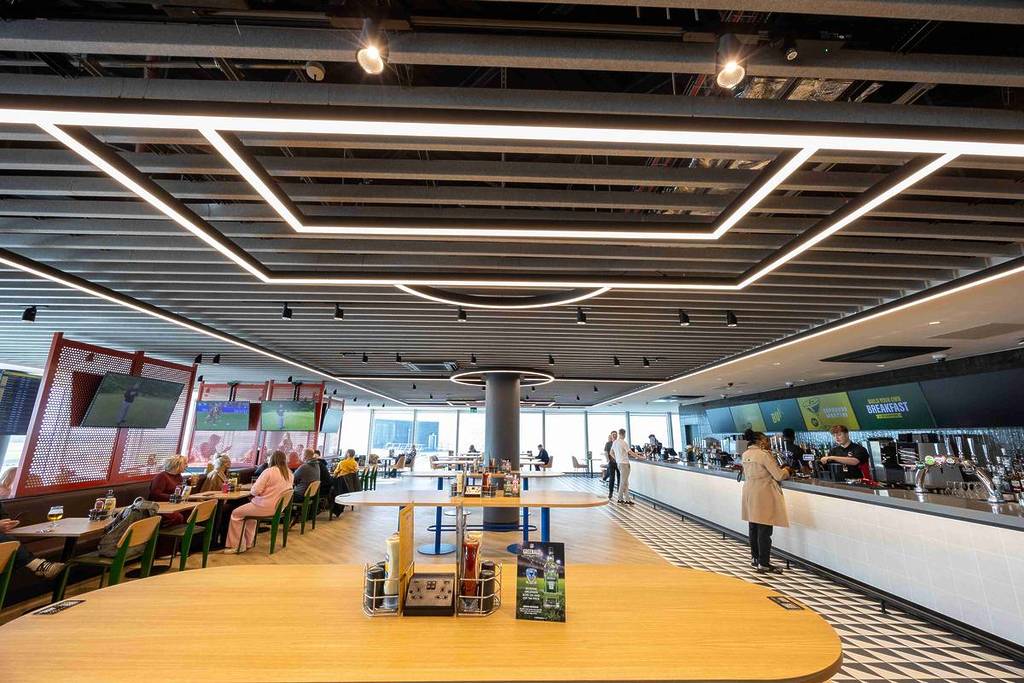 wide shot of sporting chance sports bar at manchester airport terminal 3