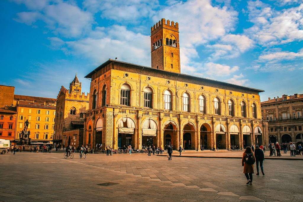 bologna italy cheapest flights manchester april
