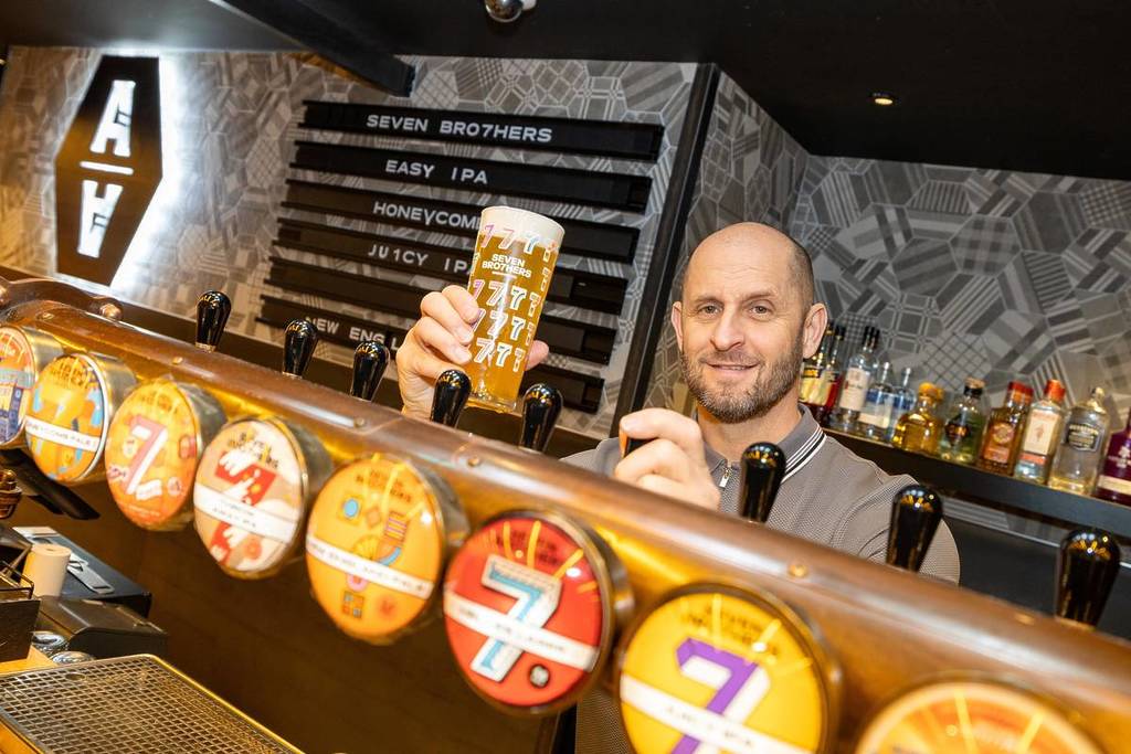 amber alehouse terminal 2 manchester airport hacienda
