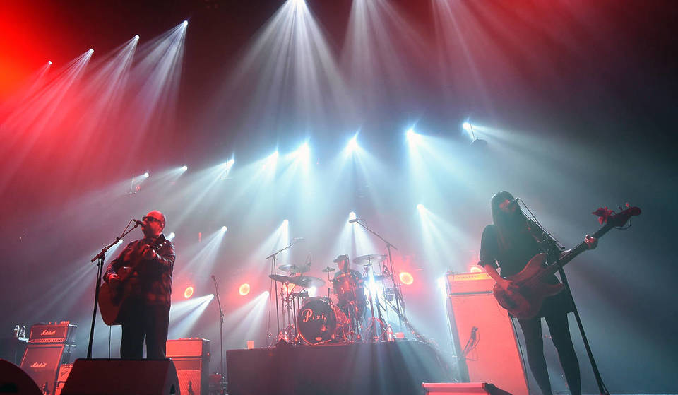 Pixies take over Manchester for a career-spanning 40th anniversary tour – playing now-TikTok famous tunes &amp; rocking like it’s 1986