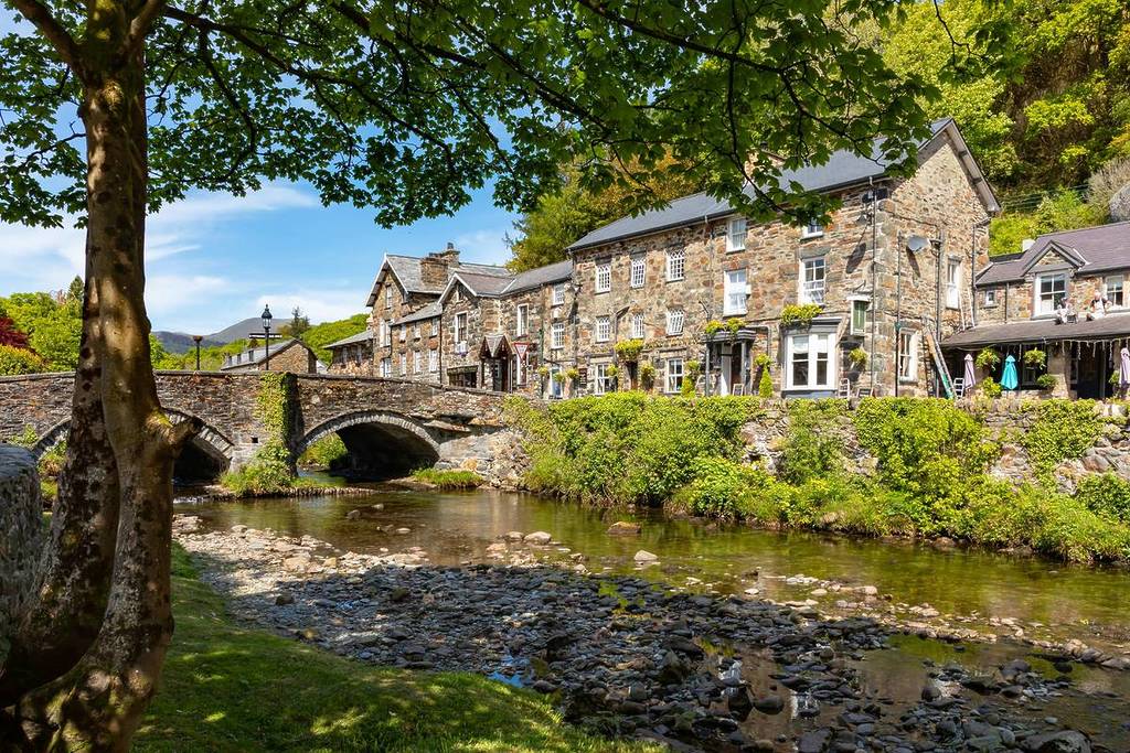 Beddgelert
Gwnedd
Wales
May 13, 2019
Attractive stone buildings beside the river Glaslyn, in Beddgelert, in the Snowdonia National Park