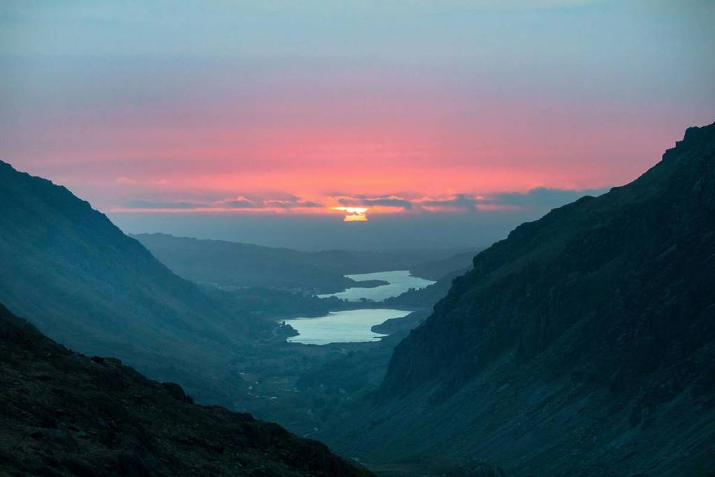 snowdonia wales sunset hikes