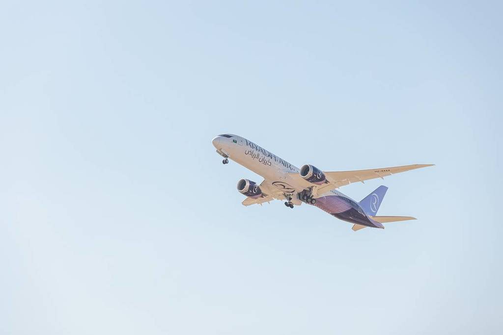 manchester to riyadh saudi arabia new flights