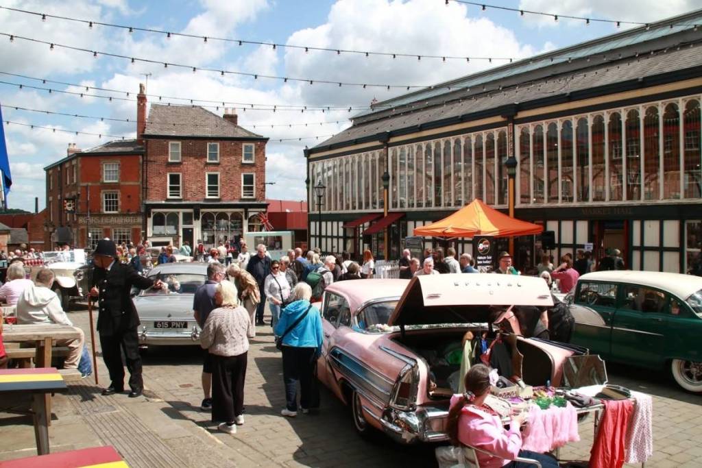 so retro vintage spectacular stockport market