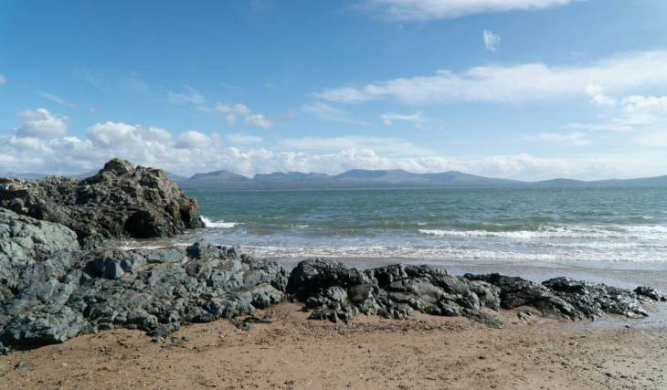 Just a 2-hour drive from Greater Manchester: the beach named one of the UK’s best by The Times boasts a 3-star water quality score, a tidal island and historic lighthouse