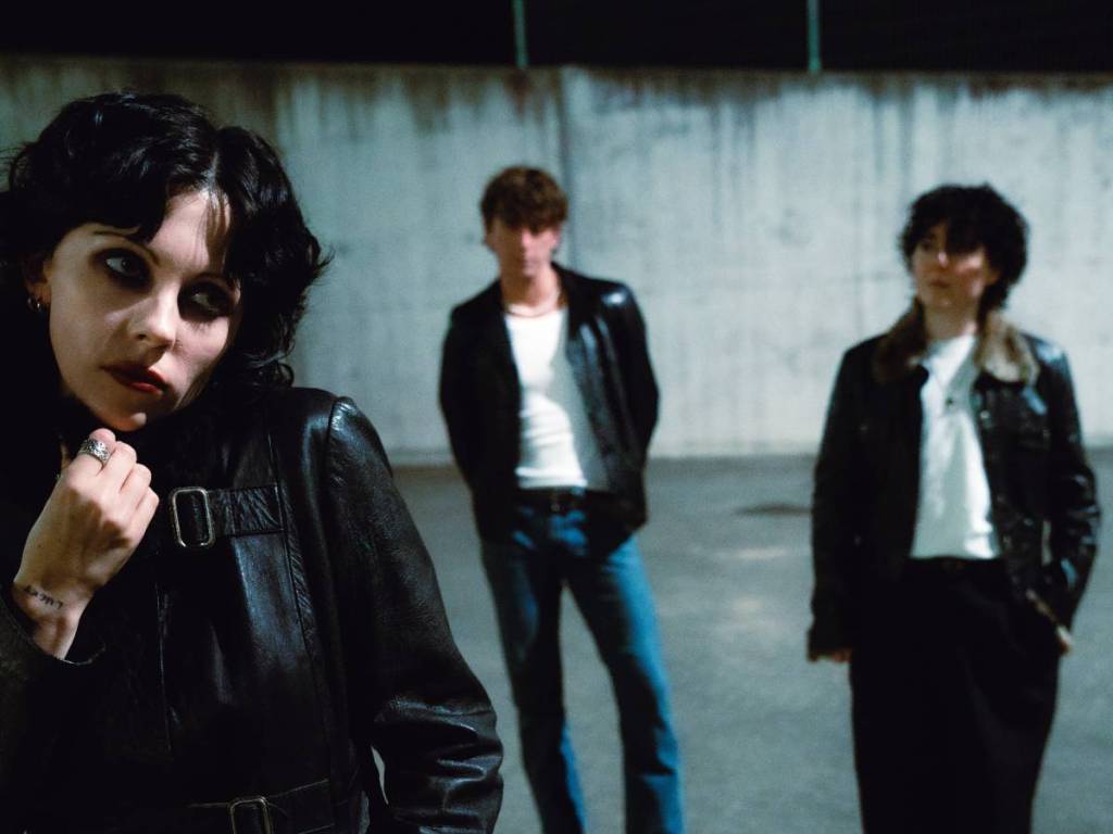 pale waves artist shot the block kiss me in manchester gig