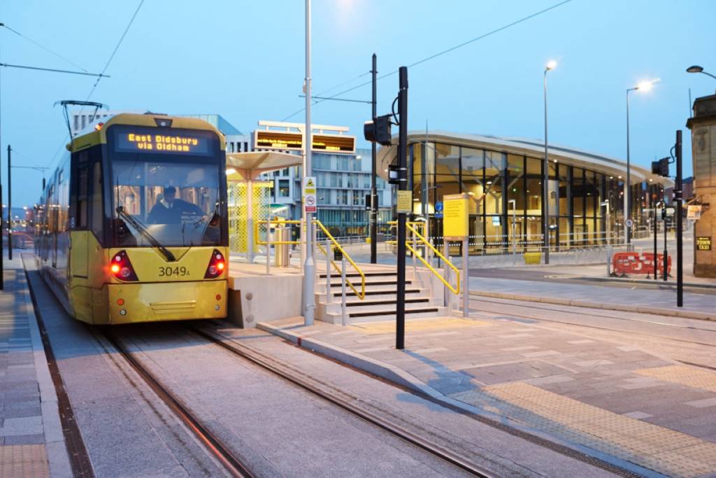 Manchester commuters brace for another weekend of Metrolink disruption ...