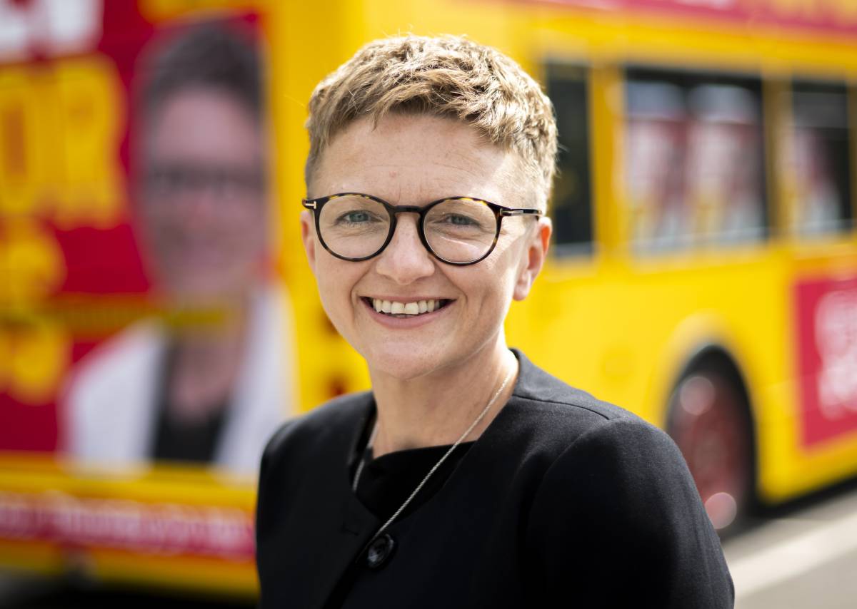 Bev Craig to become the UK's historic first female metro mayor with 309,525 votes, succeeding Prime Minister Andy Burnham in Greater Manchester