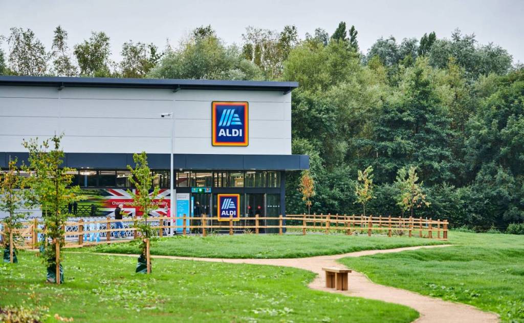 aldi wigan budget supermarkets