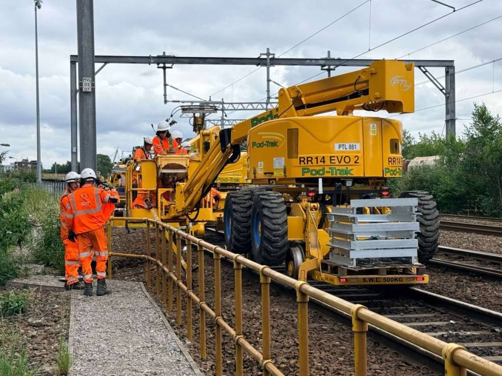 Brewery Junction OLE work underway