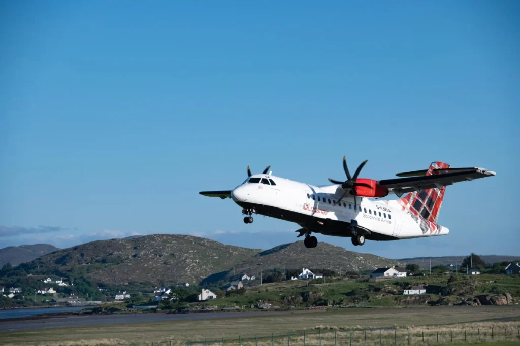 loganair flight taking off
