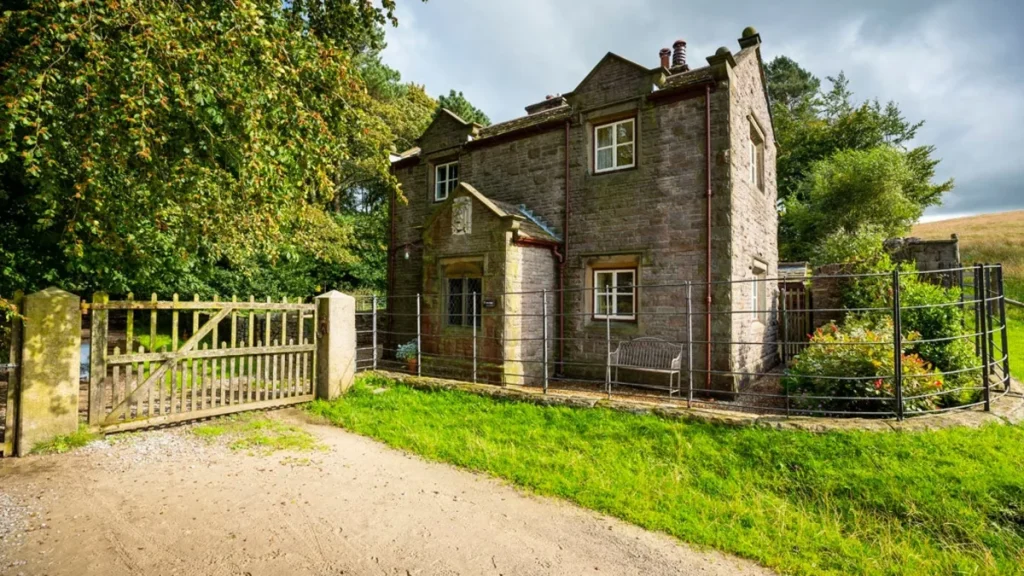 lyme east lodge stay pride and prejudice