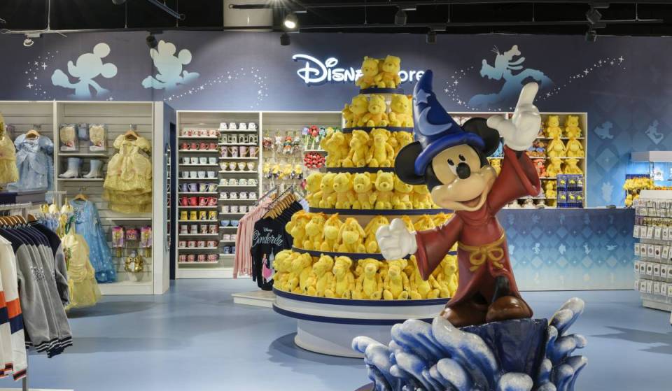 A brand new Disney Store is opening in Manchester this month — bringing back a fan favourite sold out plush &amp; opening day freebies