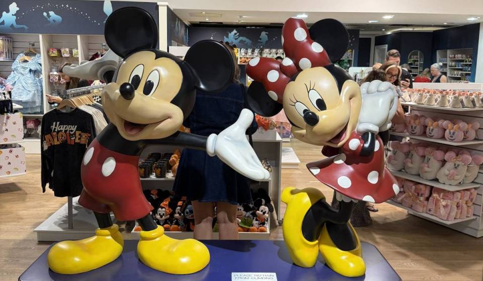 A brand new Disney Store has officially opened in Manchester — bringing back a fan favourite sold out plush &amp; opening day freebies