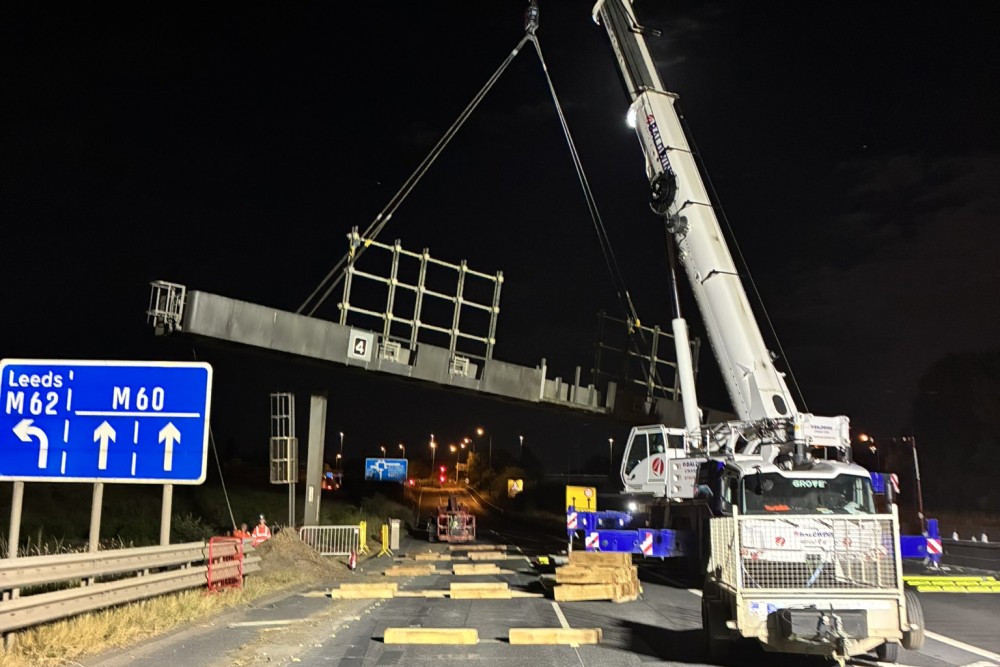 crane removing gantry on m60 on 31 july 2026