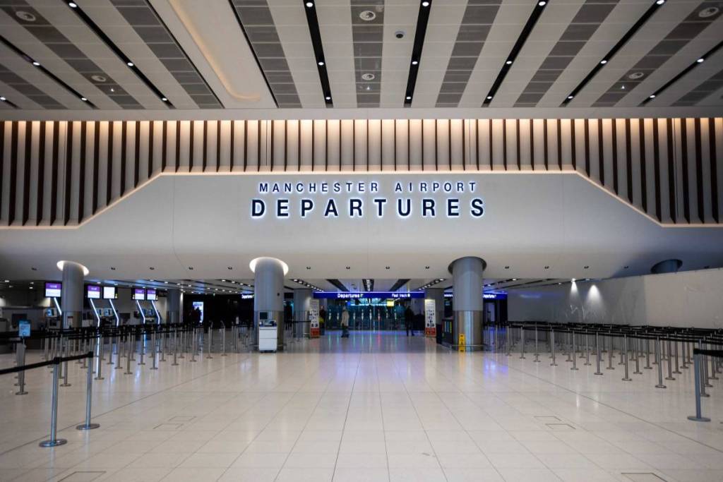 manchestr airport terminal 2 departures