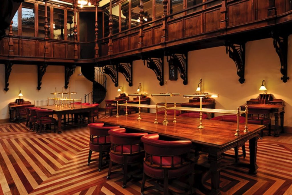 Interior del Real Casino de Murcia