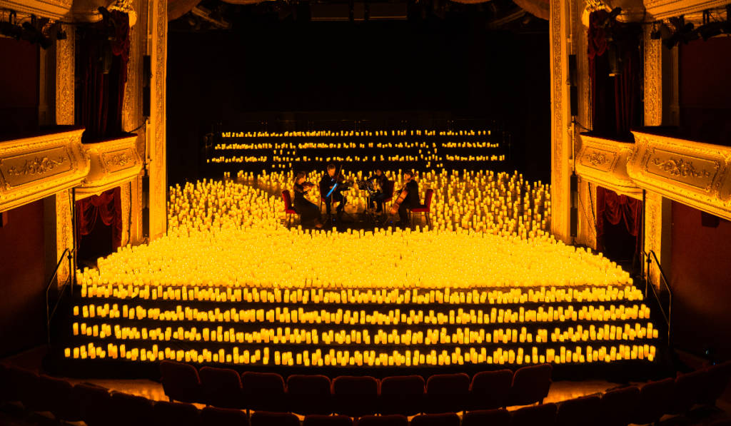 Photo du palais des congrès de Perpignan lors d'un concert Candlelight