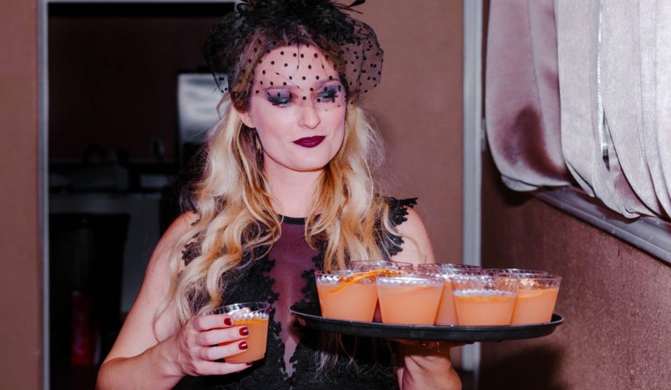 Hear The Darkest Stories While Enjoying Delicious Cocktails At This Haunted Tavern Bar In St. Louis