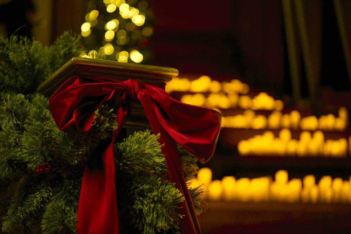 Holly and ribbons at a Candlelight concert