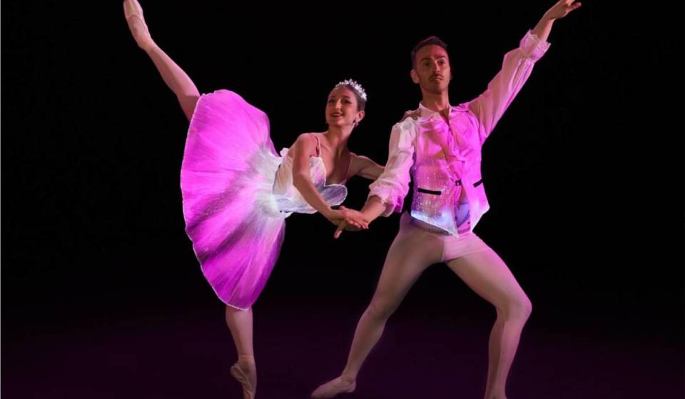 We call it Ballet Padova illumina la città con un balletto scintillante