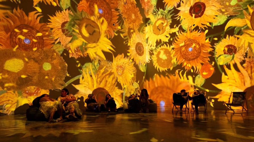 A Mesmerizing Van Gogh Experience Lands In Wichita, Featuring 360 Projections Of The Artist’s Oeuvre
