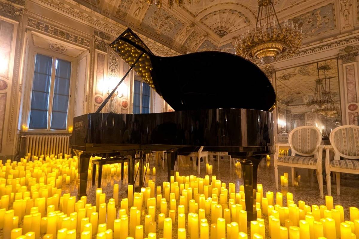 Sala Bianca Pianoforte Como Candele