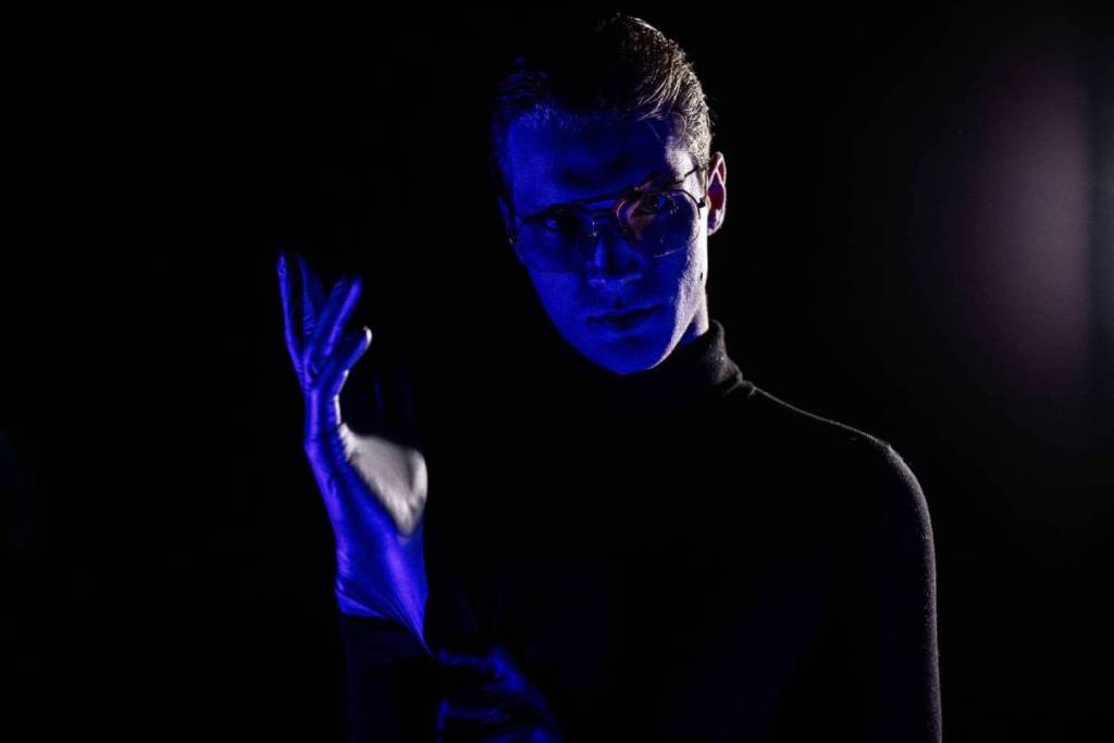 An actor plays a murderer at Serial Killer Speakeasy.