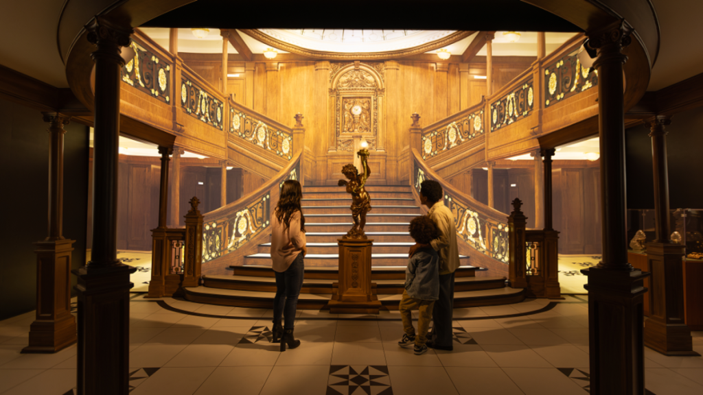 Une exposition sur le Titanic vous invite à explorer virtuellement l’épave, parcourir plus de dix galeries, et plonger dans les récits de passagers à Strasbourg
