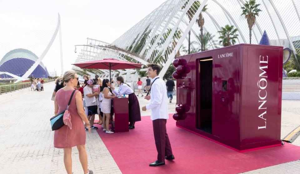 El plan beauty imprescindible de la temporada: el universo Very Cherry de Lancôme llega a la ciudad