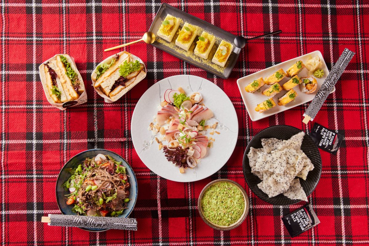 10 Wonderful Packs Around Melbourne To Order For Your Next Picnic Adventure