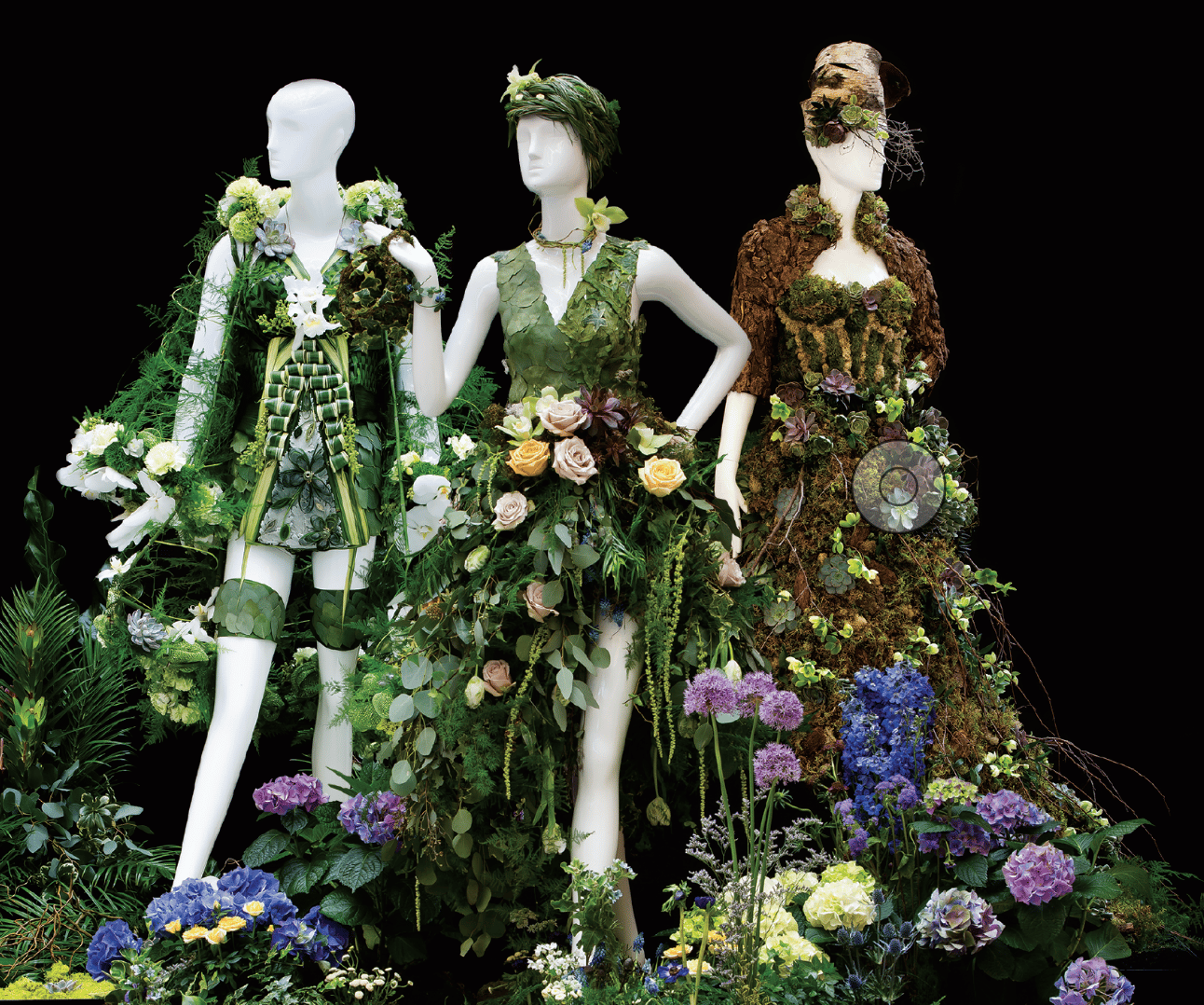 Dreamy And Festive Floral Installations By Fleurs De Villes Are Coming ...