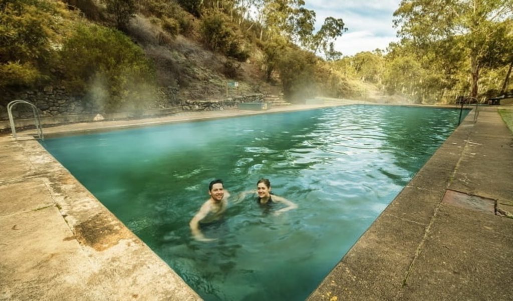 This Tranquil Thermal Pool In NSW Is The Perfect Pit Stop For Any Road Trips Up North