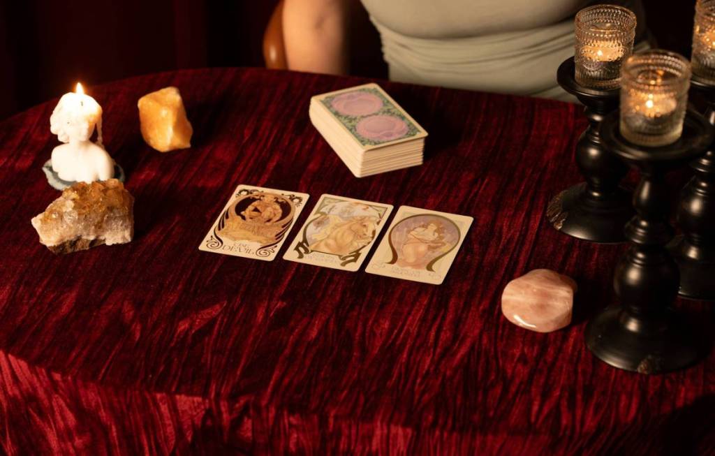 tarot cards on table at Dolly