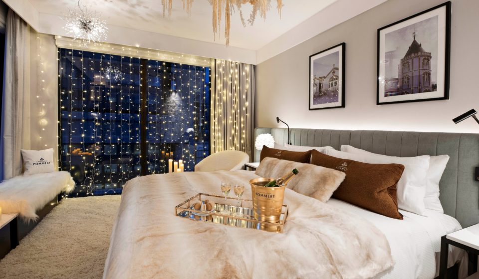 This CBD Hotel Has Transformed One Of Their Rooms Into A Magical Winter Wonderland