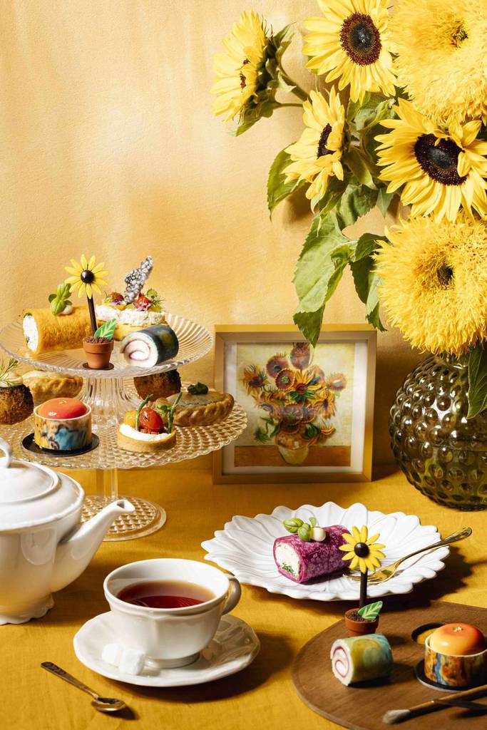 high tea themed after van gogh