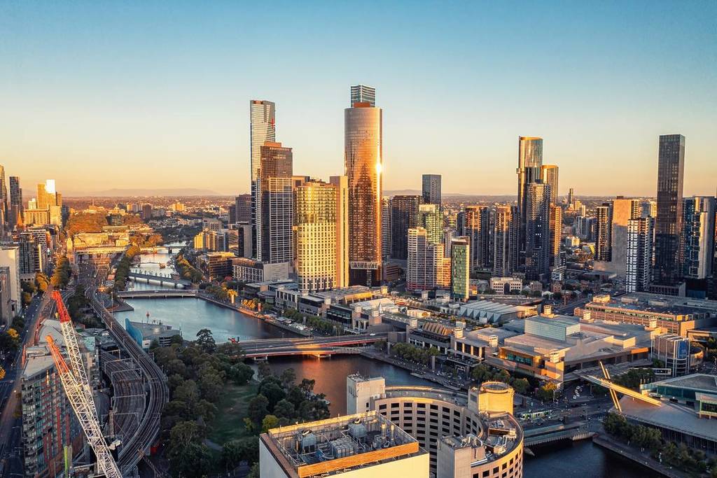 Melbourne skyline just before sunset