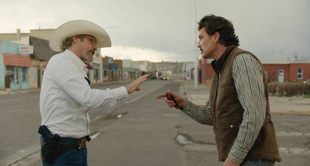pedro pascal and joaquini phoenix in Eddington