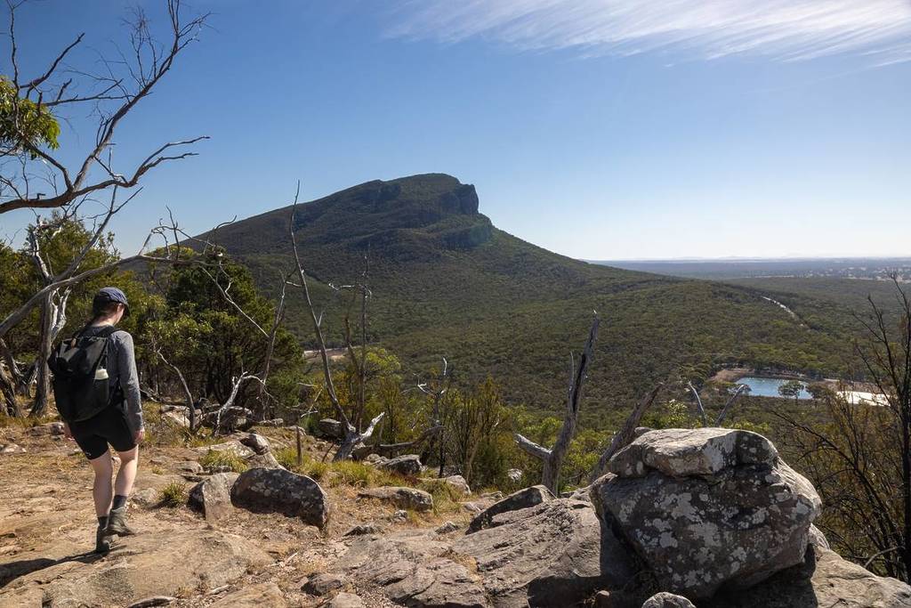 woman hiking on the piccaninny trail