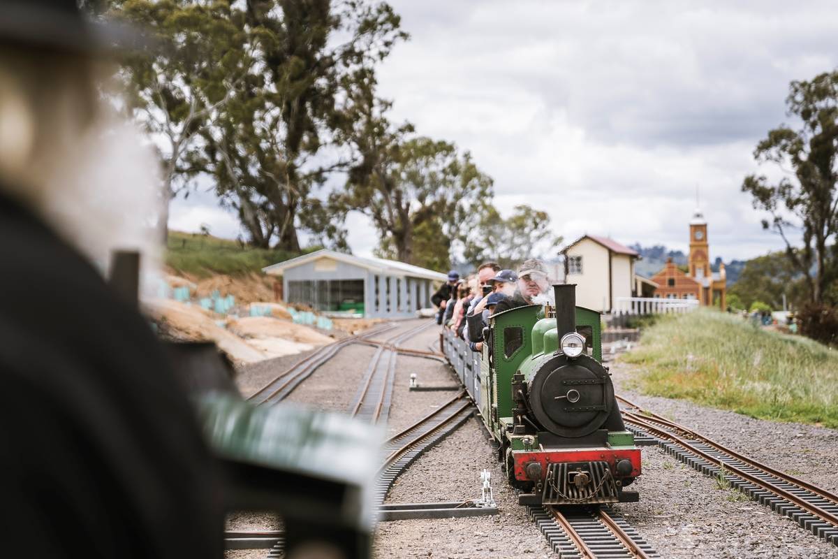 Miniature Rails Community This Miniature Railway In Harcourt Is Hosting A Community Fundraiser ...