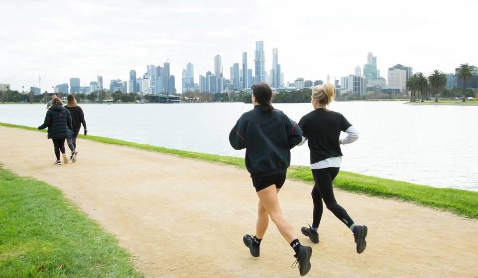 From Lakeside Loops To Coastal Strolls, These Are The Best One Hour Walks And Day Trip Hikes Near Melbourne